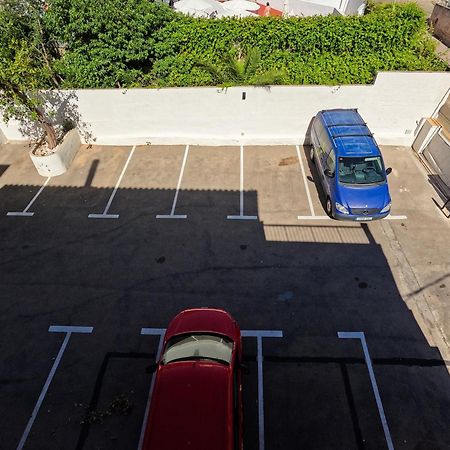 Hostal Jakiton Palmanova Kültér fotó