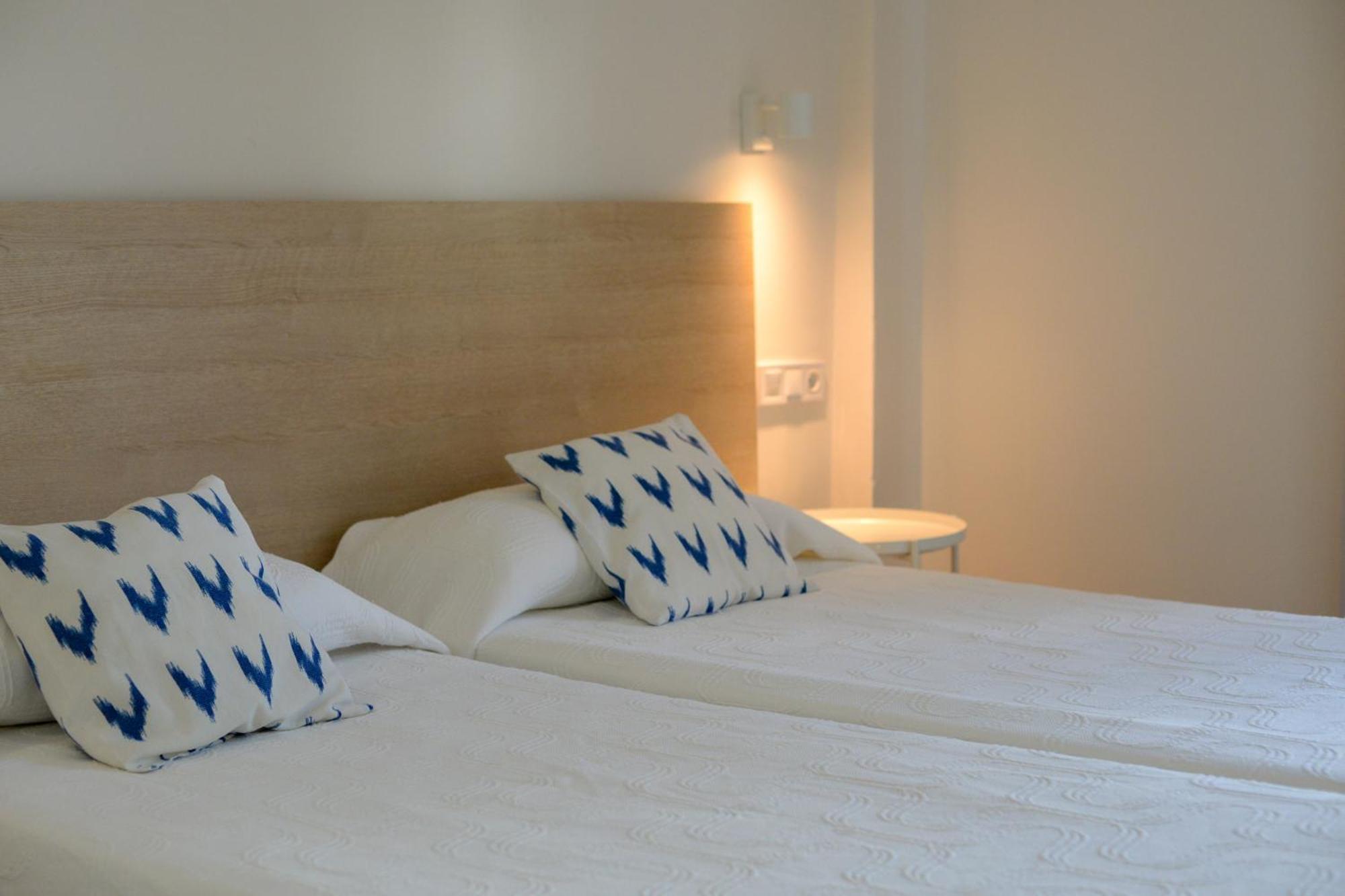 Hostal Jakiton Palmanova Kültér fotó