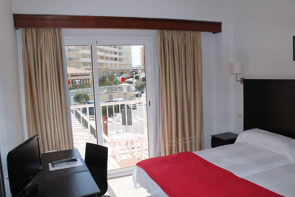 Hostal Jakiton Palmanova Kültér fotó