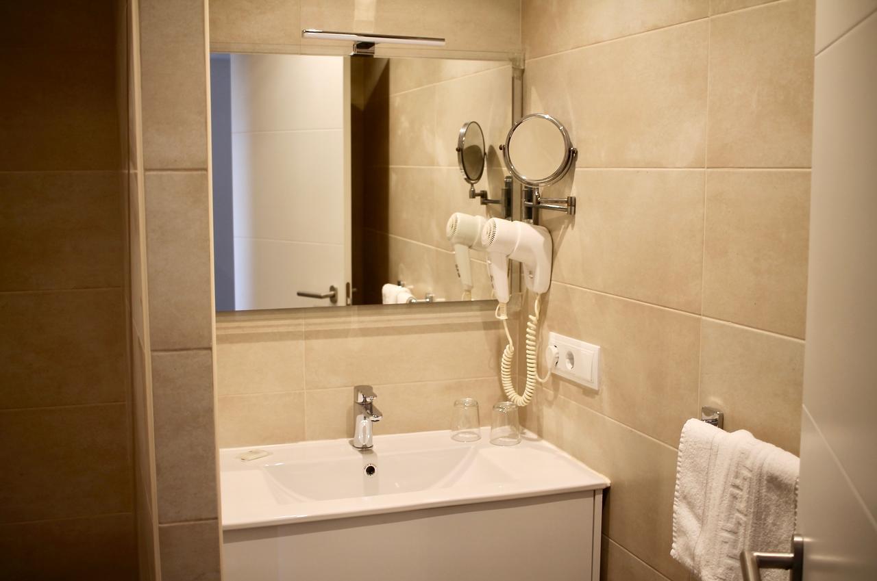 Hostal Jakiton Palmanova Kültér fotó