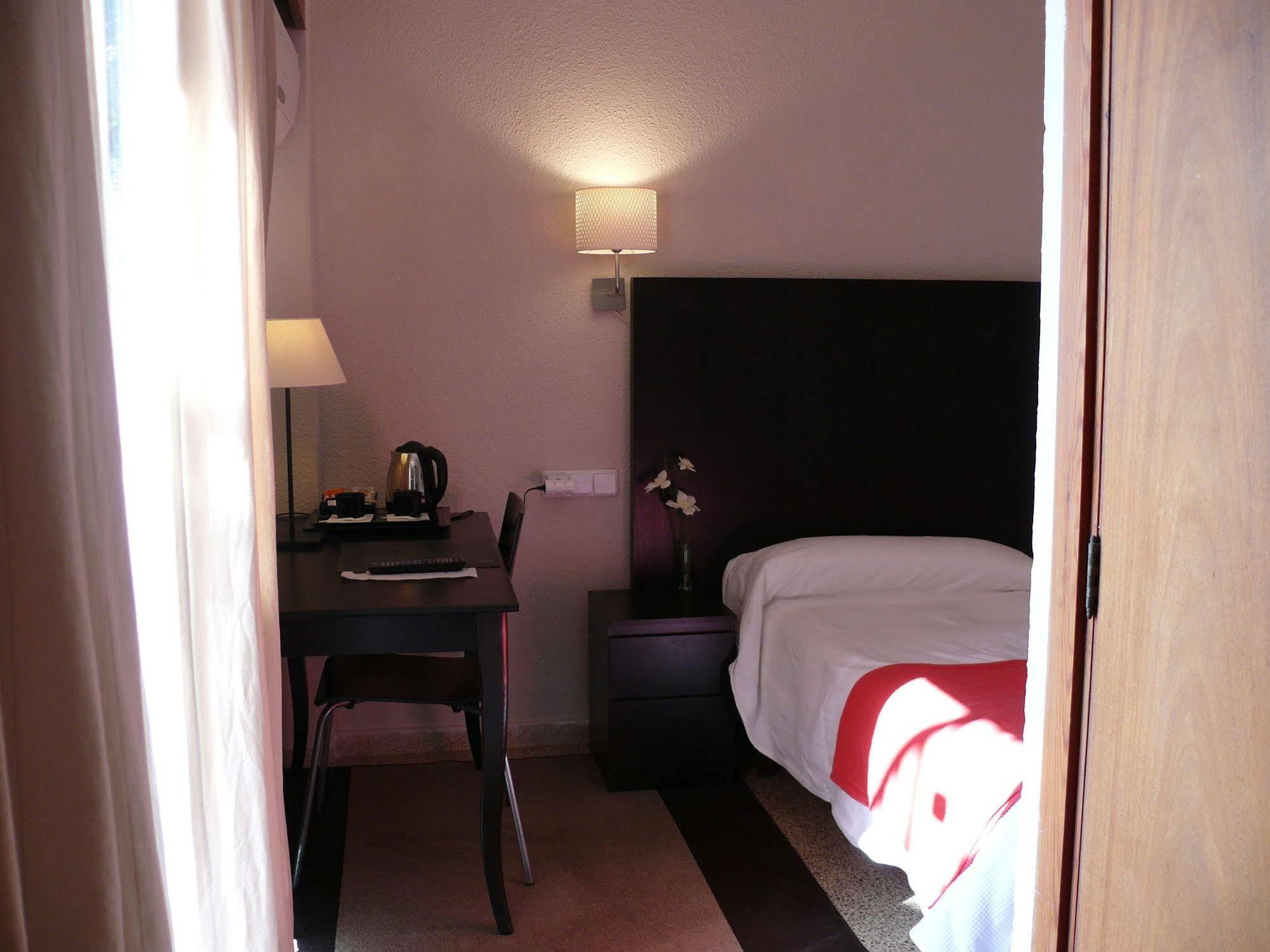 Hostal Jakiton Palmanova Kültér fotó