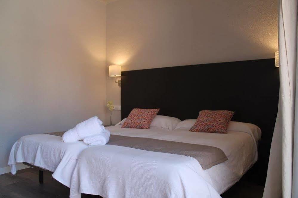 Hostal Jakiton Palmanova Kültér fotó