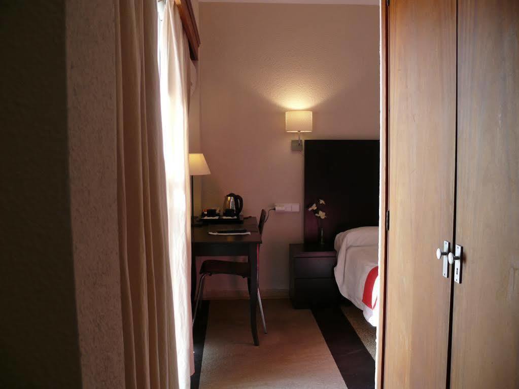 Hostal Jakiton Palmanova Kültér fotó