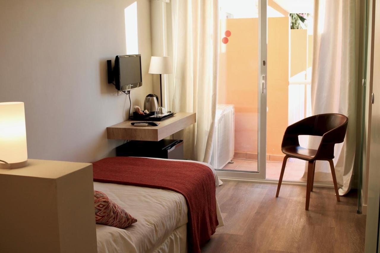 Hostal Jakiton Palmanova Kültér fotó
