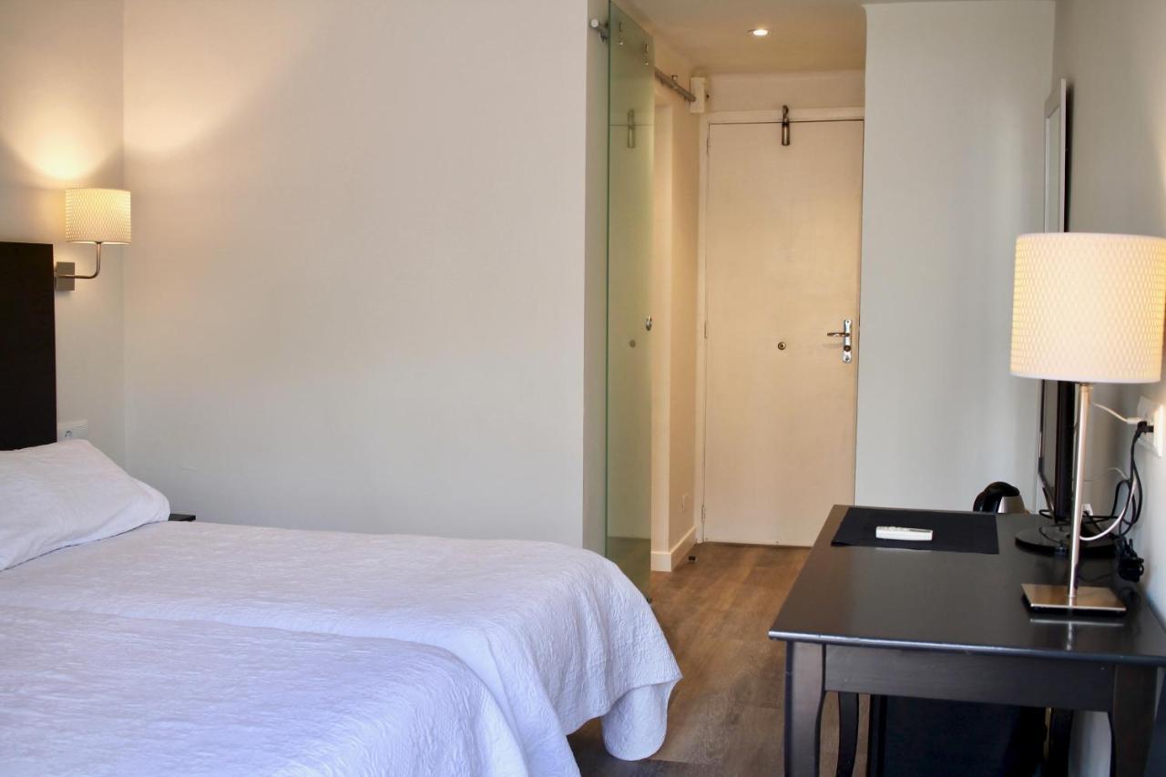 Hostal Jakiton Palmanova Kültér fotó